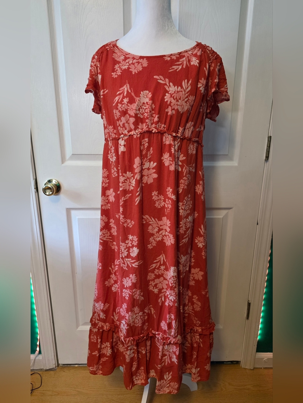 Isabel Maternity by Ingrid & Isabel Coral Floral Maxi Dress Small